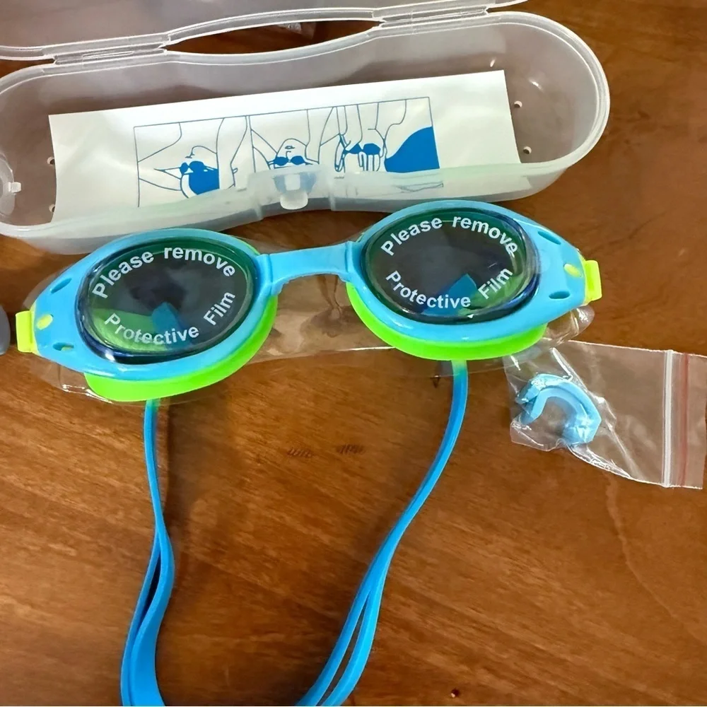 NEW Yuenree Colorful Kids Swim Goggles Set